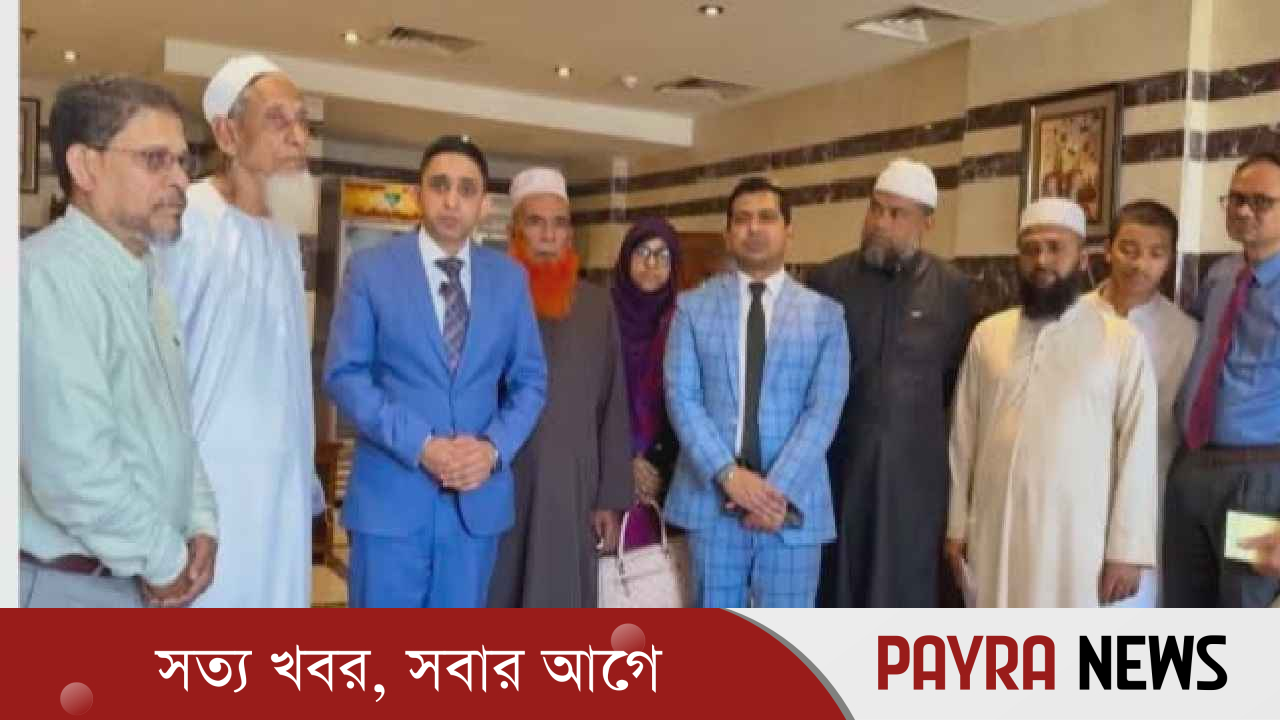 দেশে ফিরলেন আটকে পড়া ৩৩ উমরাহ যাত্রী